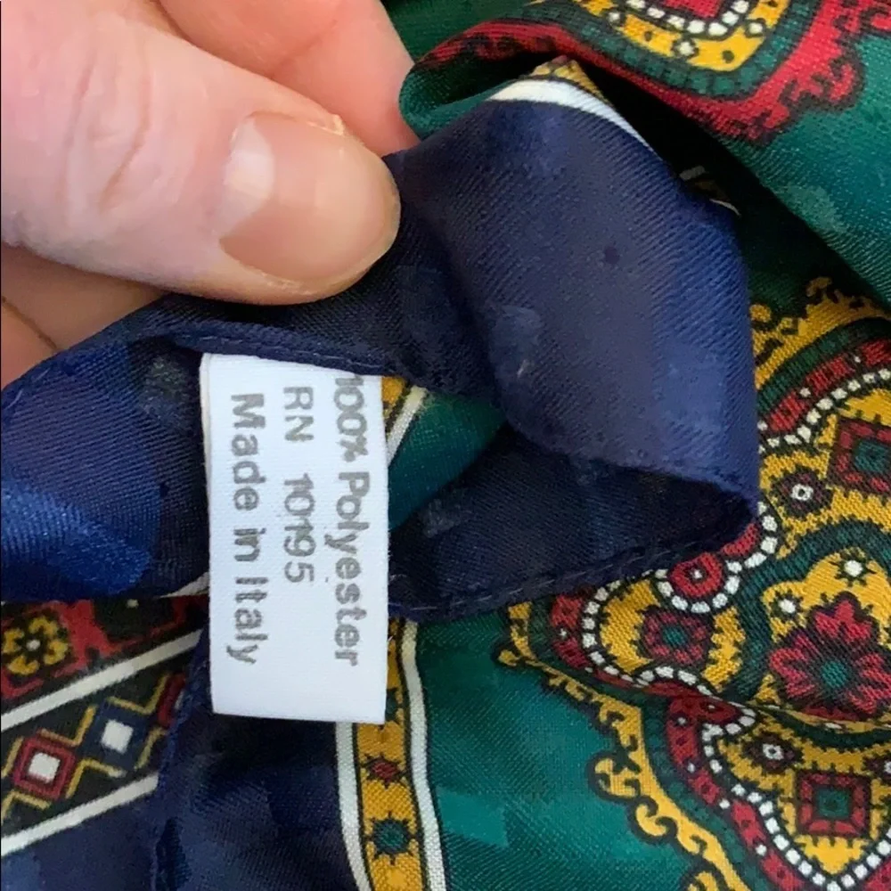 5/$25 - 31”x31” polyester‎ scarf - gold, blue, red, green